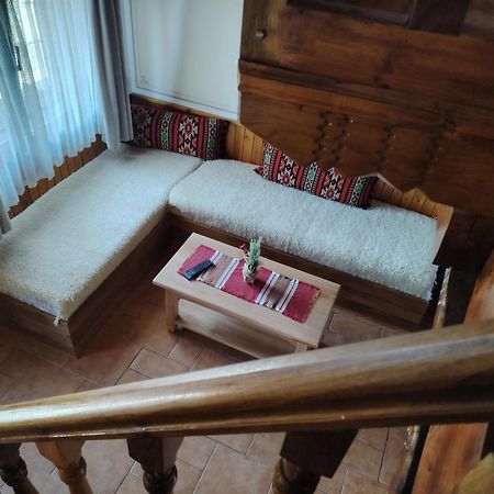 Guest House Zlatniyat Telets โคปริฟชทิทซา ภายนอก รูปภาพ