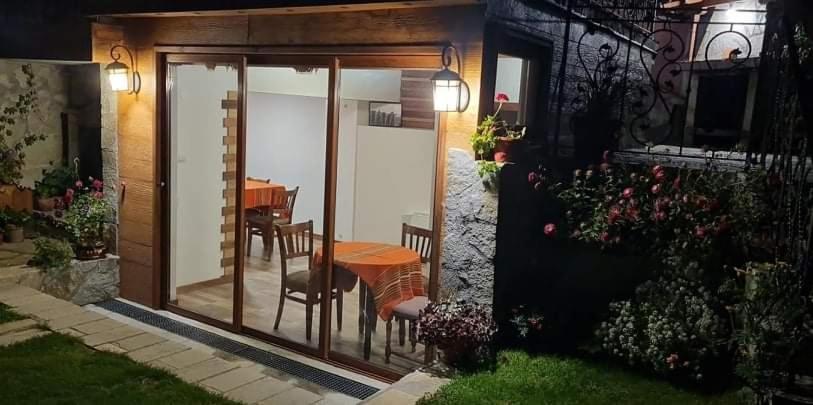 Guest House Zlatniyat Telets โคปริฟชทิทซา ภายนอก รูปภาพ