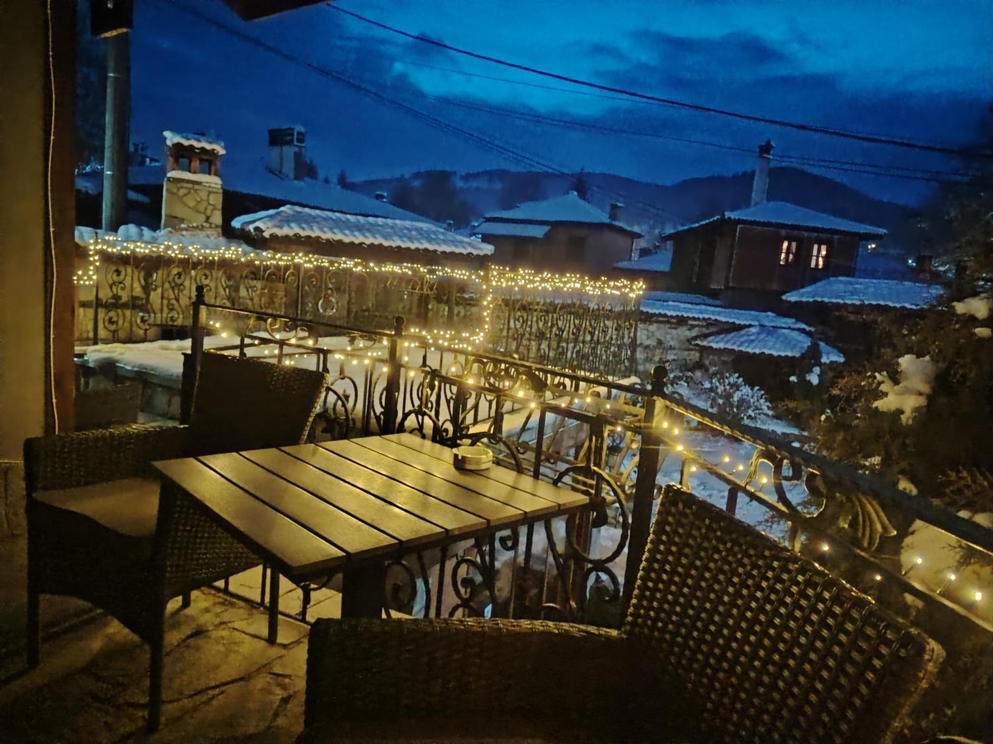 Guest House Zlatniyat Telets โคปริฟชทิทซา ภายนอก รูปภาพ