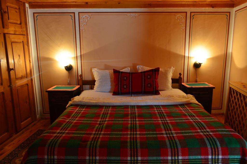 Guest House Zlatniyat Telets โคปริฟชทิทซา ภายนอก รูปภาพ